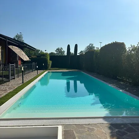 L G House Peschiera del Garda